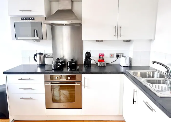 York Central 1-Bed Apartment Near Q-Park Parking - Best Location Apartamento