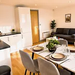Centre 1-bed Near Q-park Parking - Location * York