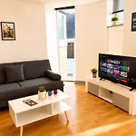 Apartmán Centre 1-bed Near Q-park Parking - Location *