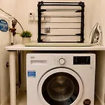 Centre 1-bed Near Q-park Parking - Location Apartmán