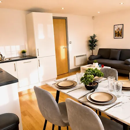Centre 1-bed Near Q-park Parking - Location * York