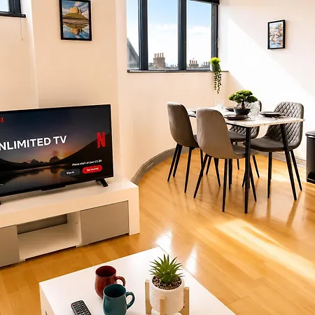 Centre 1-bed Near Q-park Parking - Location Apartment *