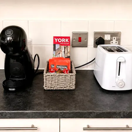 Centre 1-bed Near Q-park Parking - Location
